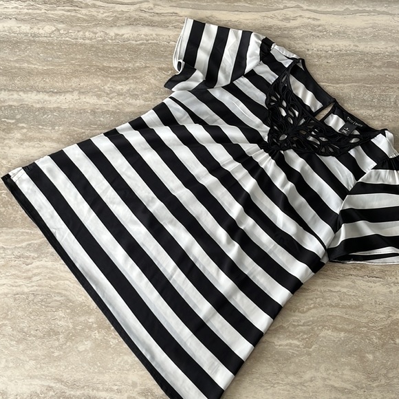 WHBM striped semi-sheer top - Picture 6 of 8